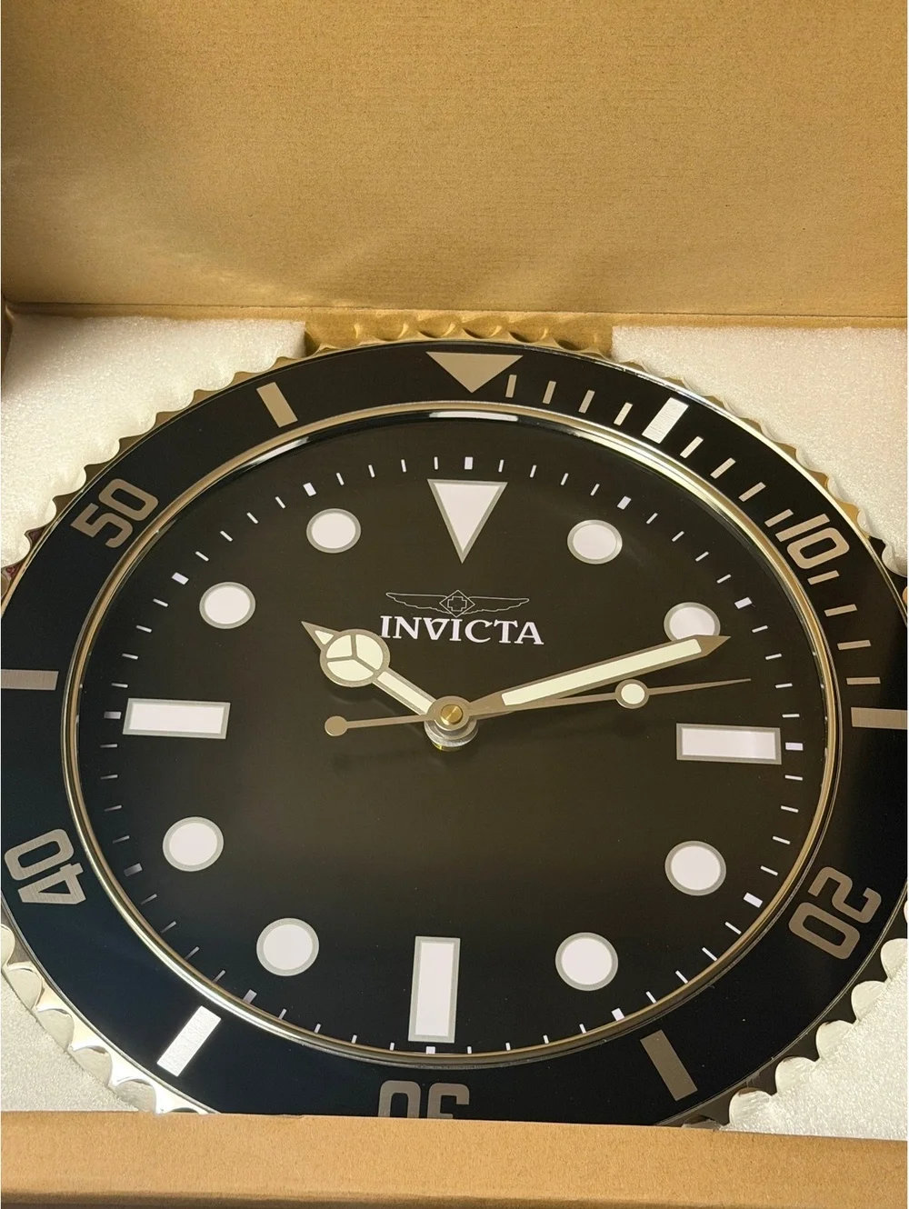 $129 INVICTA PRO DIVER BLACK FACE 12” WALL CLOCK LIMITED EDITION